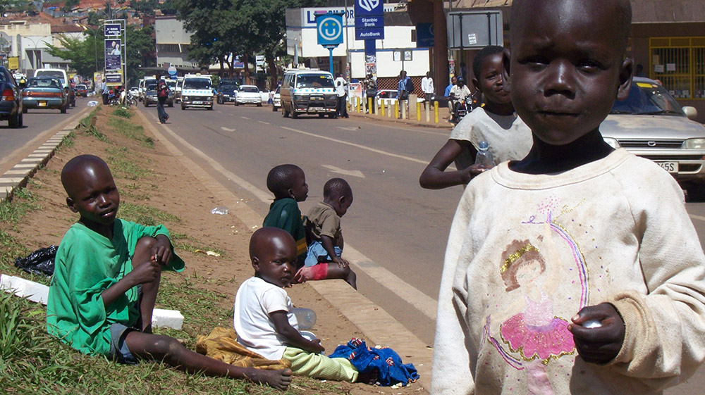 Karamoja-kids-begging-(4)